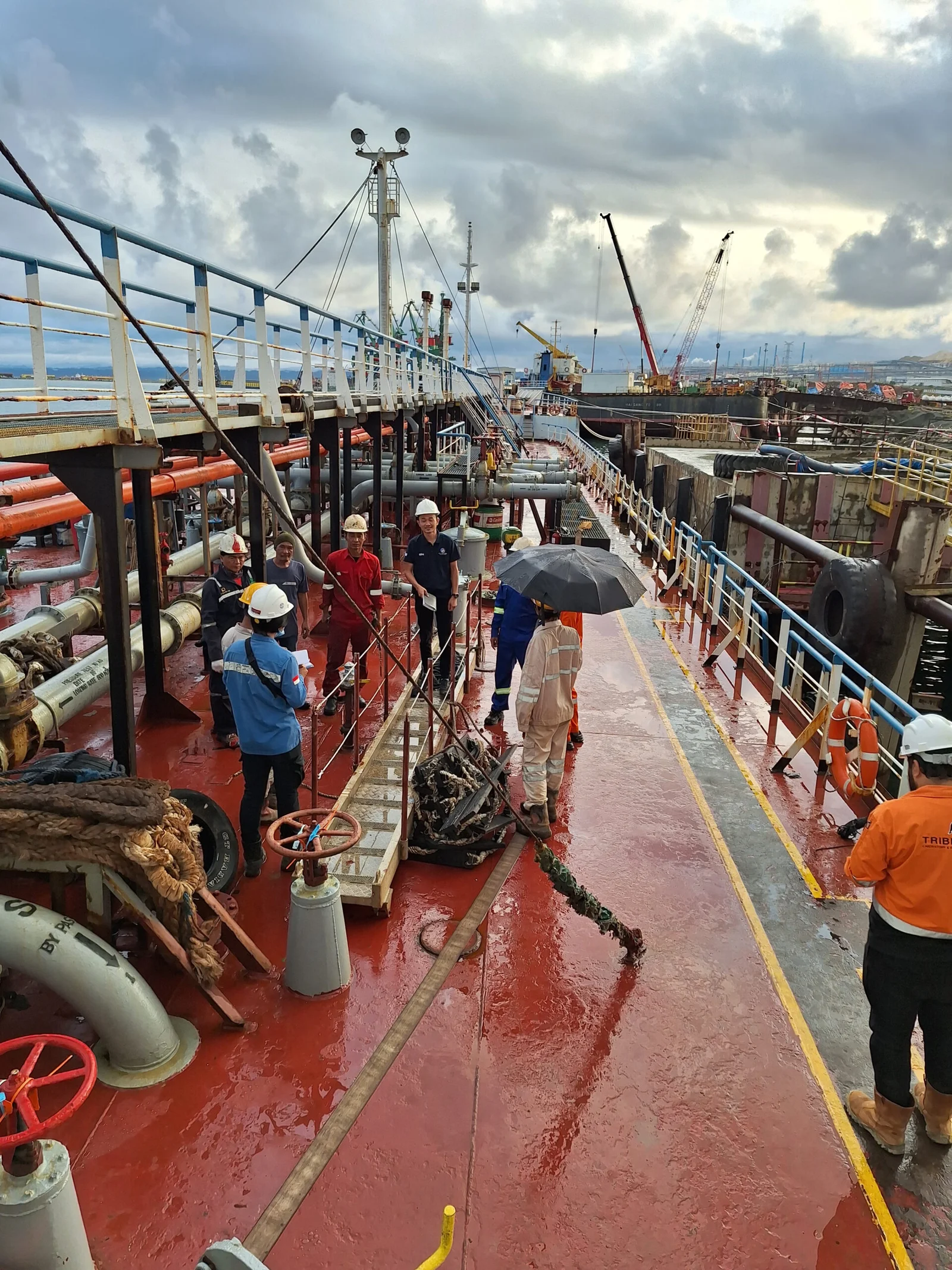 Proses sounding di Jetty Weda Bay (IWIP)